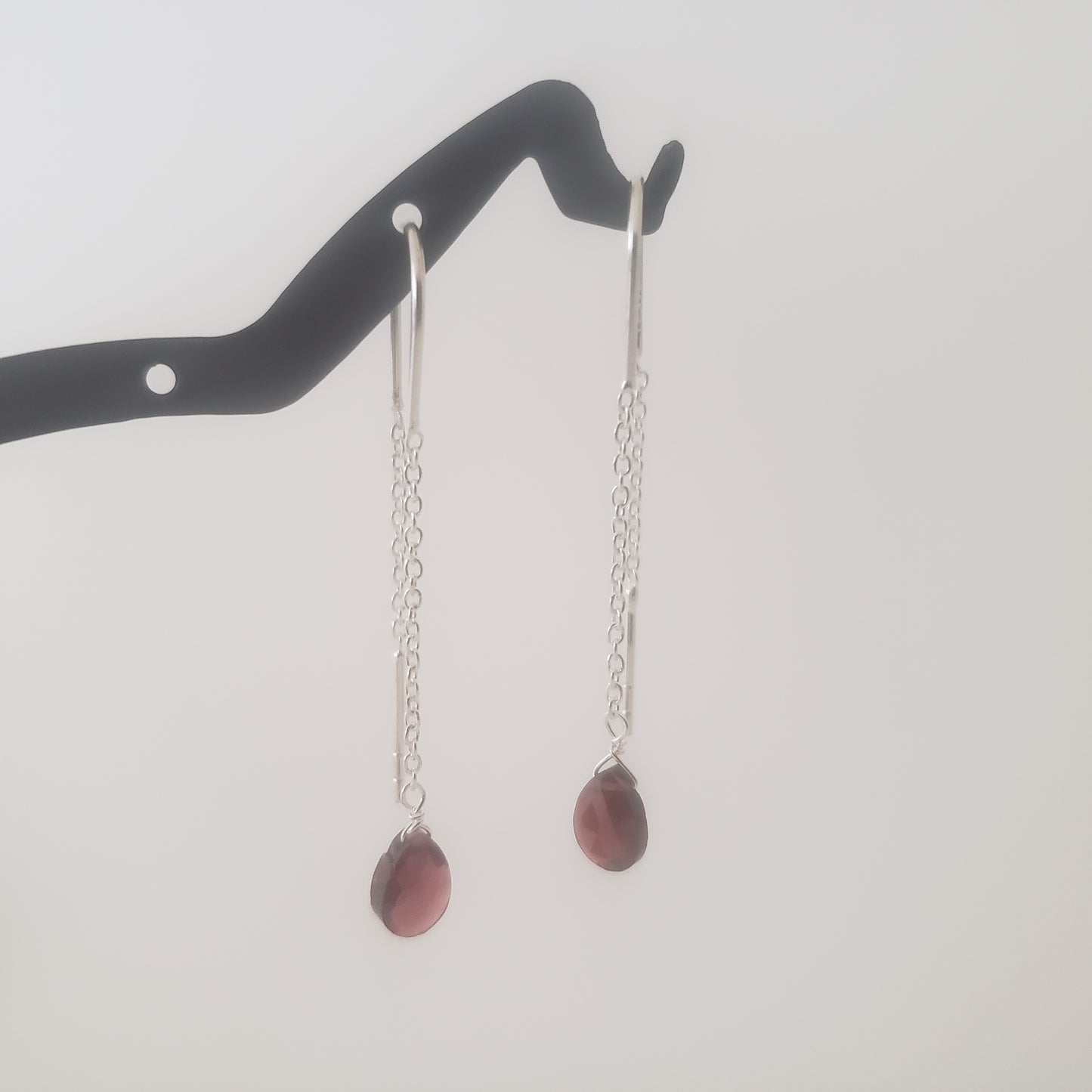 REDO Ear Thread Garnet Sterling Silver