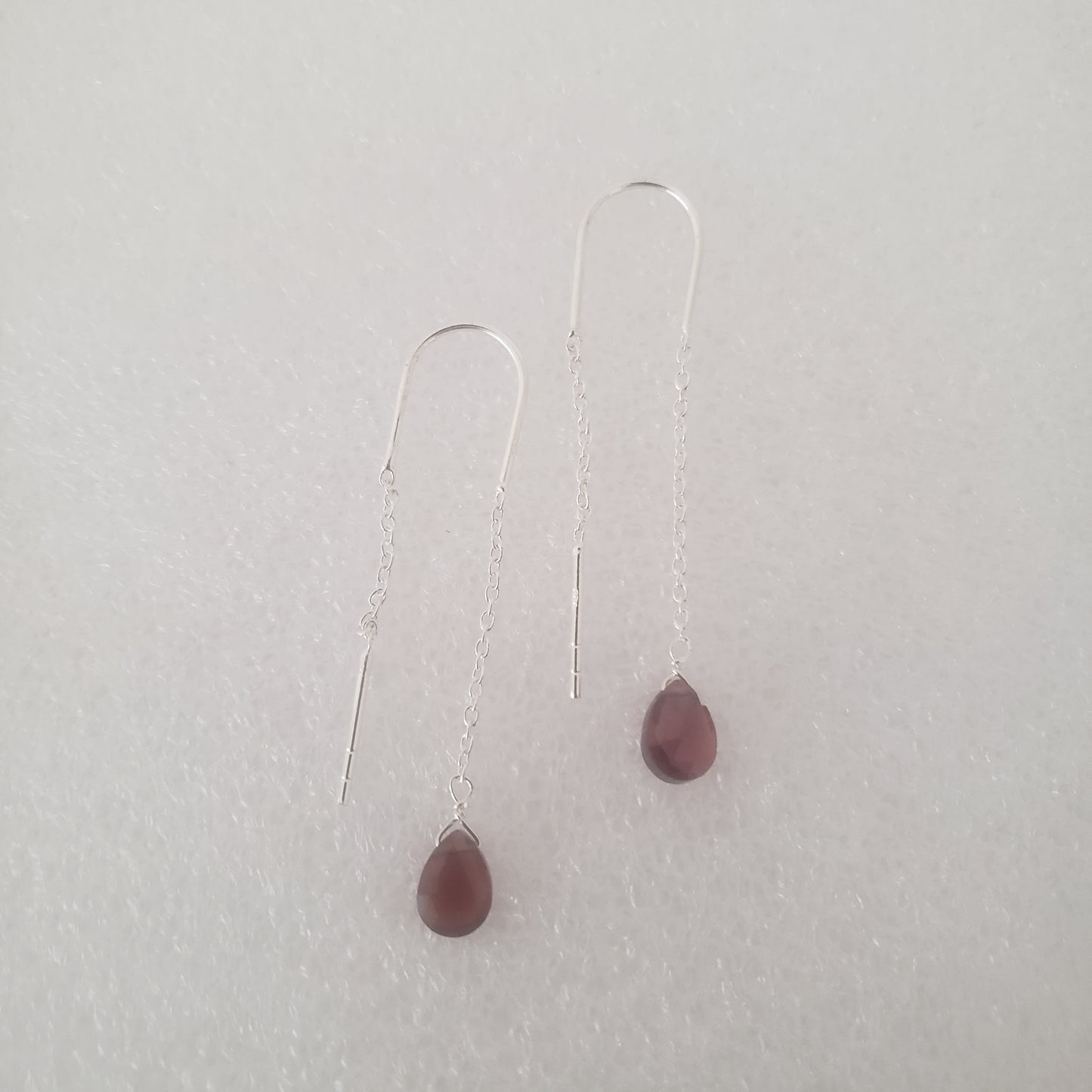REDO Ear Thread Garnet Sterling Silver