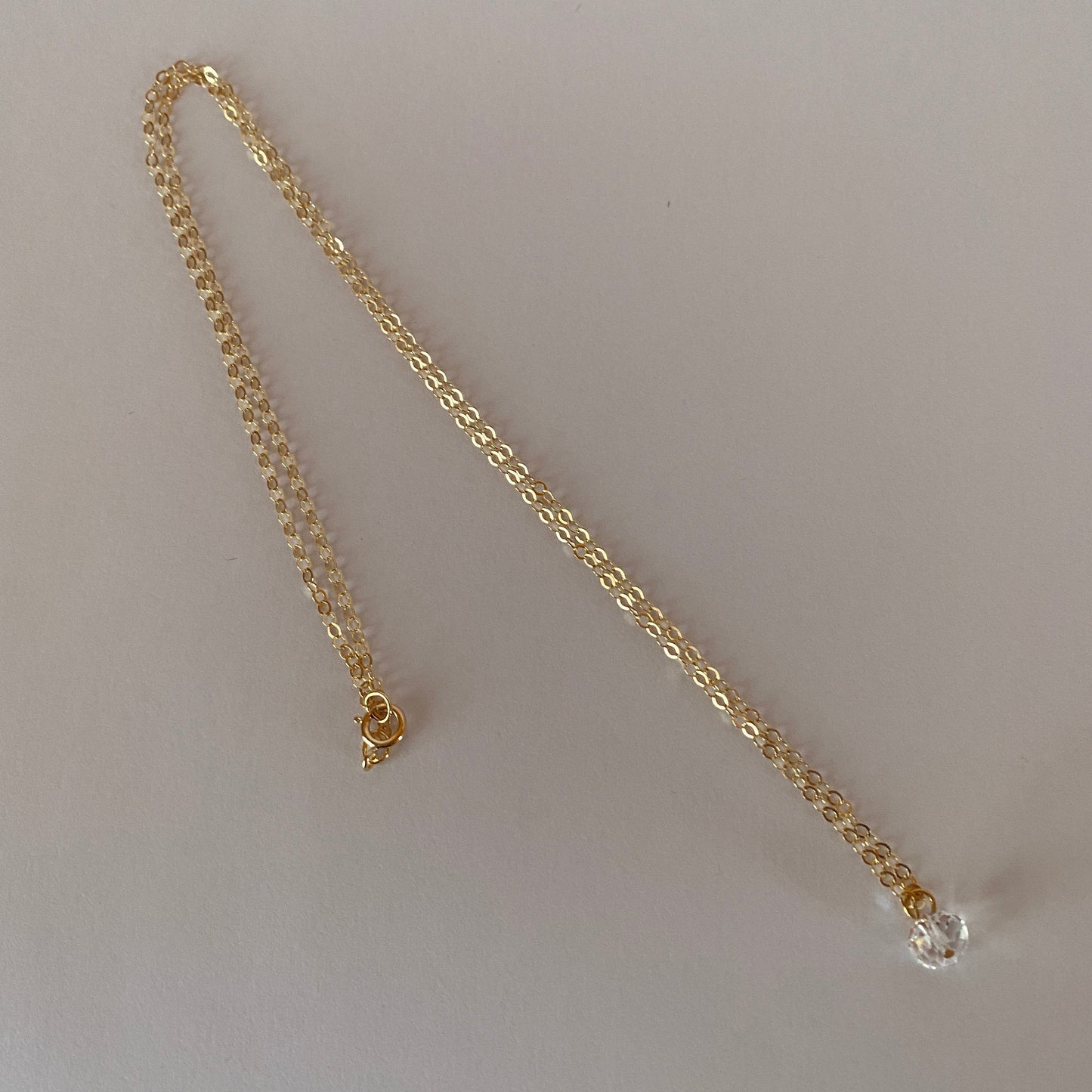 DN Dainty Chain Clear Circle Gem