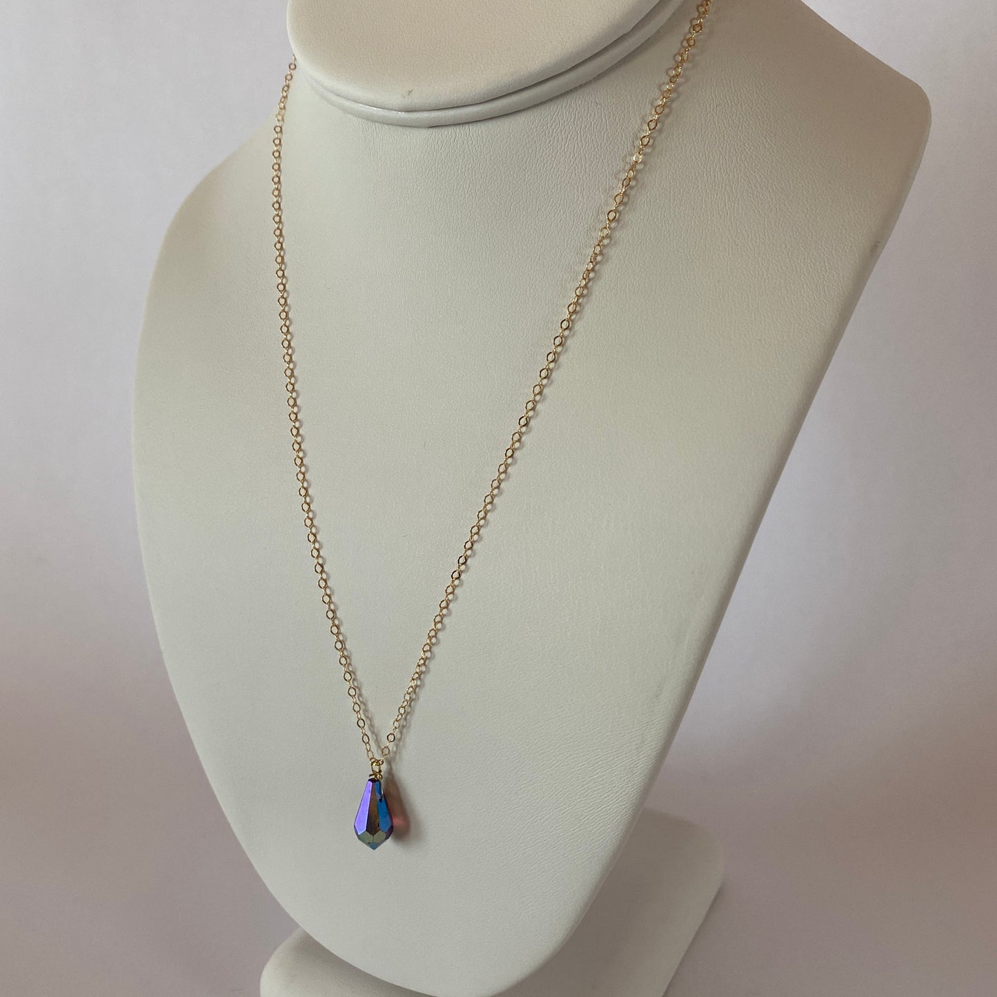 DN Dainty Chain Purple Iridescent Teardrop