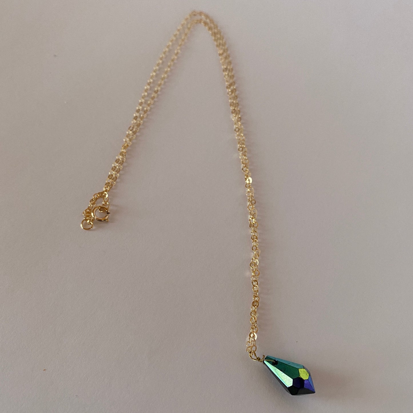 REDO - DN Dainty Chain Iridescent Black Swarovski Teardrop