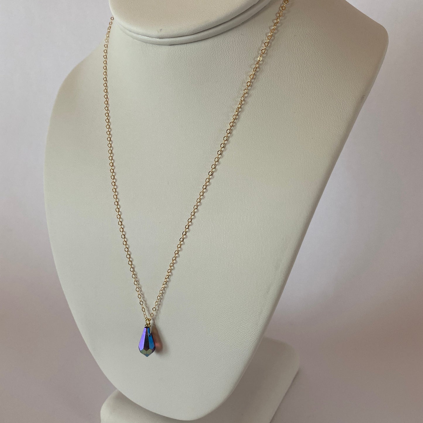 DN Dainty Chain Purple Iridescent Teardrop
