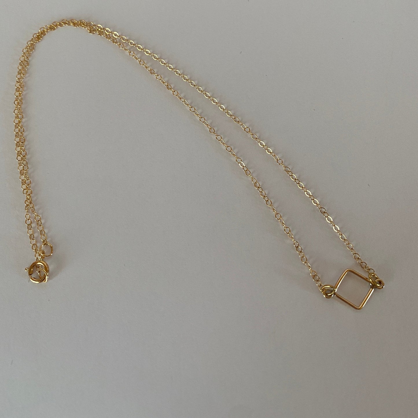 REDO - DN Dainty Chain Geometric Diamond Shape