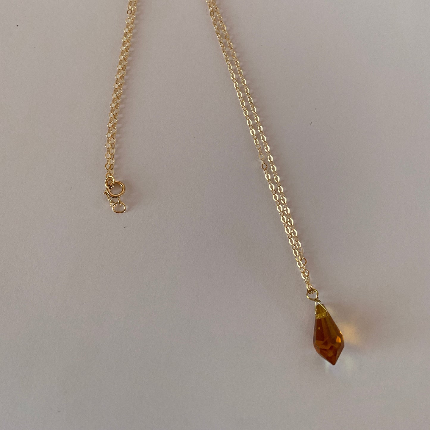 DN Dainty Chain Amber Iridescent Teardrop