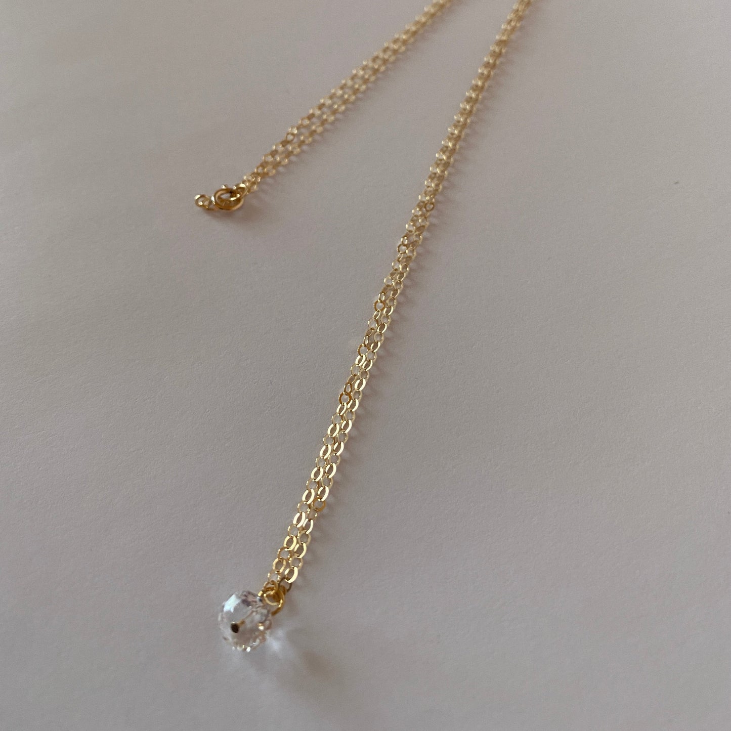 DN Dainty Chain Clear Circle Gem
