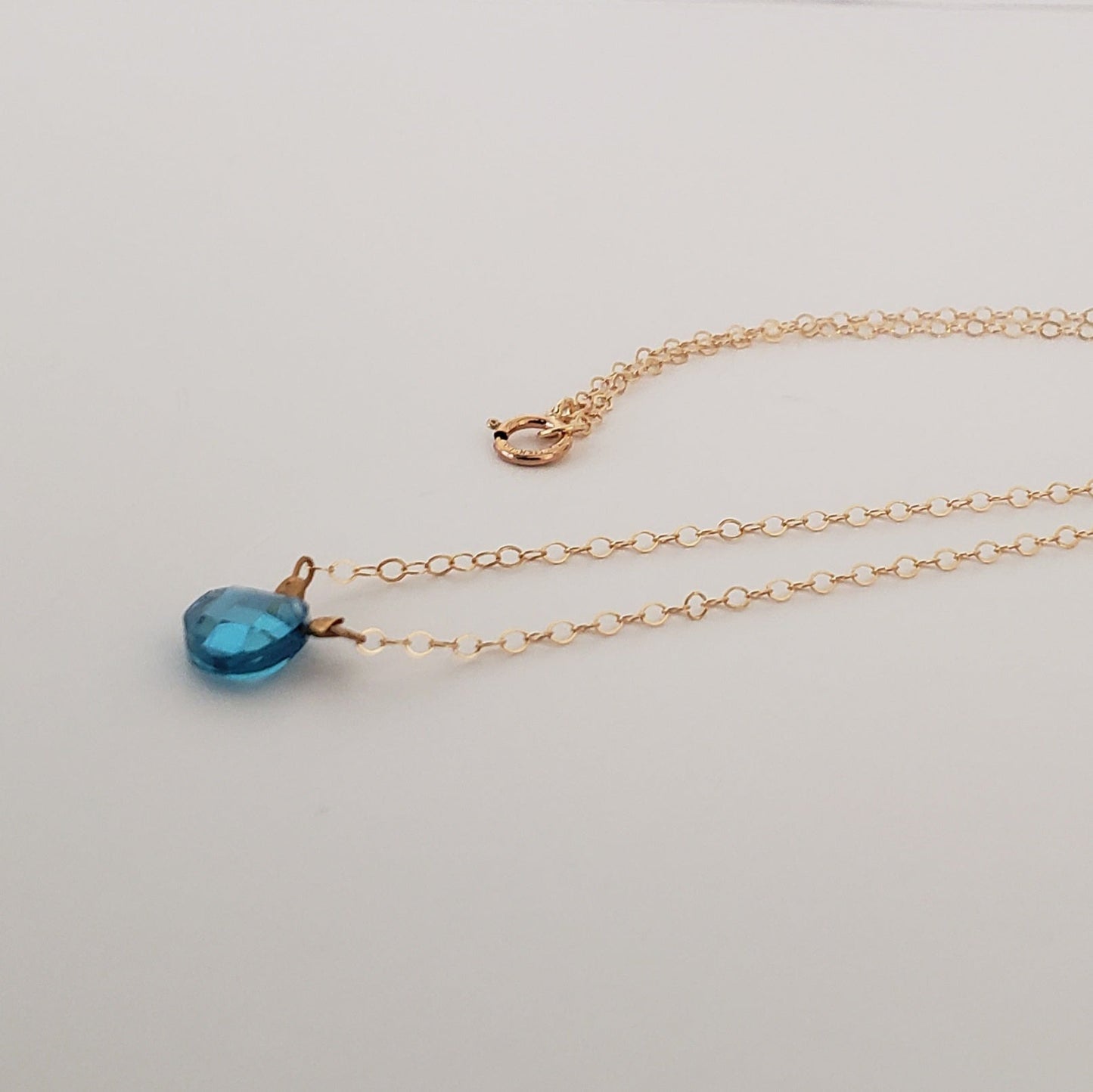 DN Dainty Chain Blue Gemstone Pendant
