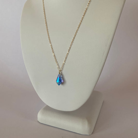 DN Dainty Chain Medium Blue Teardrop