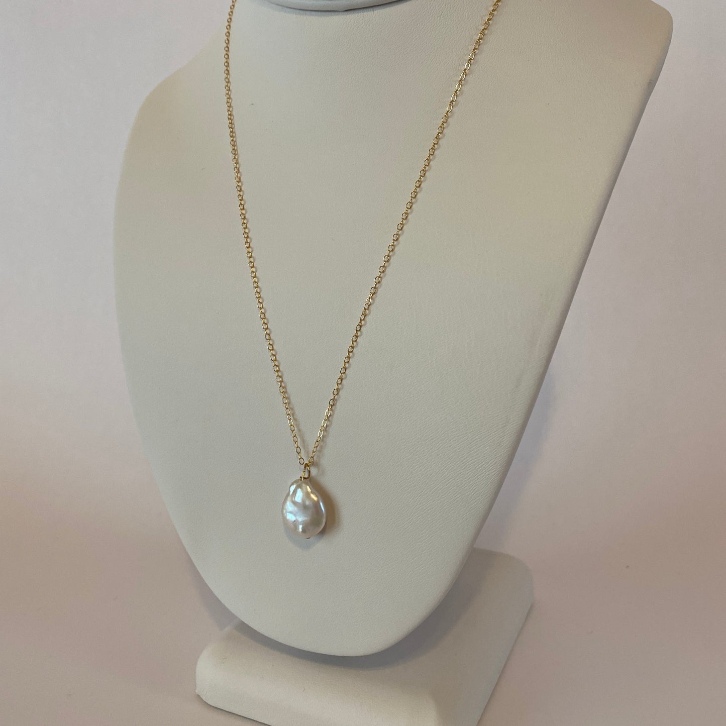 DN Dainty Chain Freshwater Pearl nugget